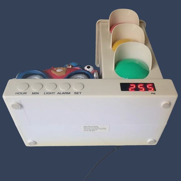 Vintage 2005 Its About Time Traffic Light Digital Alarm Clock - Picture 5 of 6